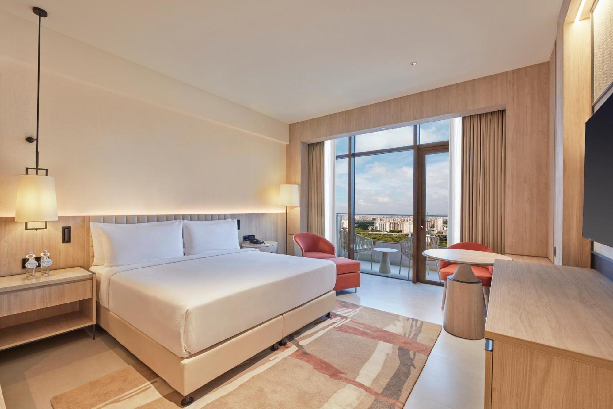 Hilton Gurugram Baani City Centre グルガウン エクステリア 写真
