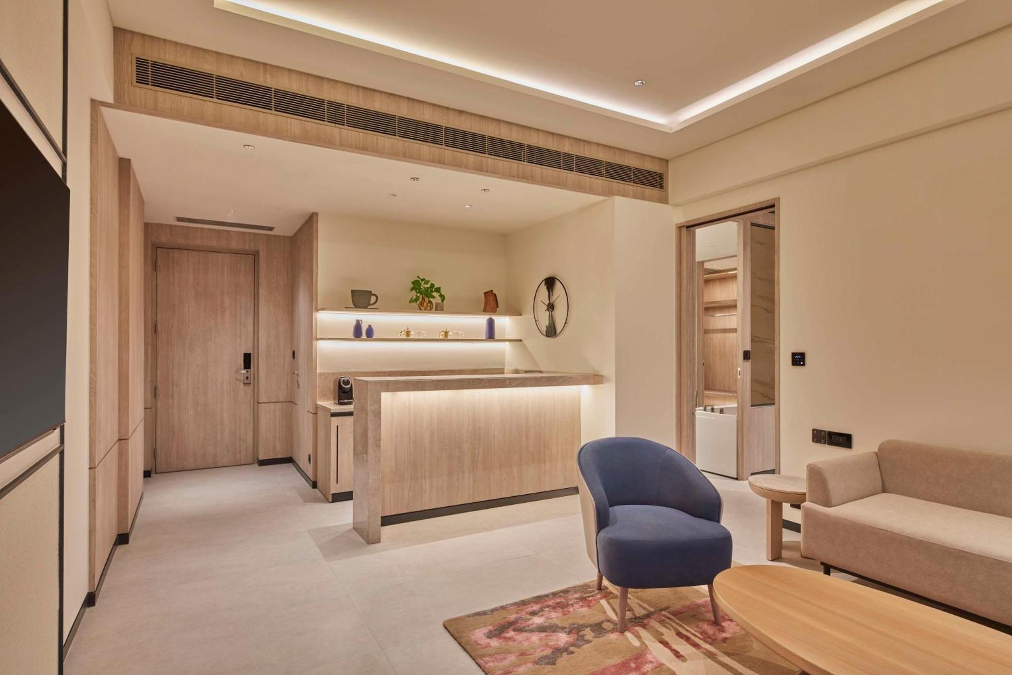 Hilton Gurugram Baani City Centre グルガウン エクステリア 写真