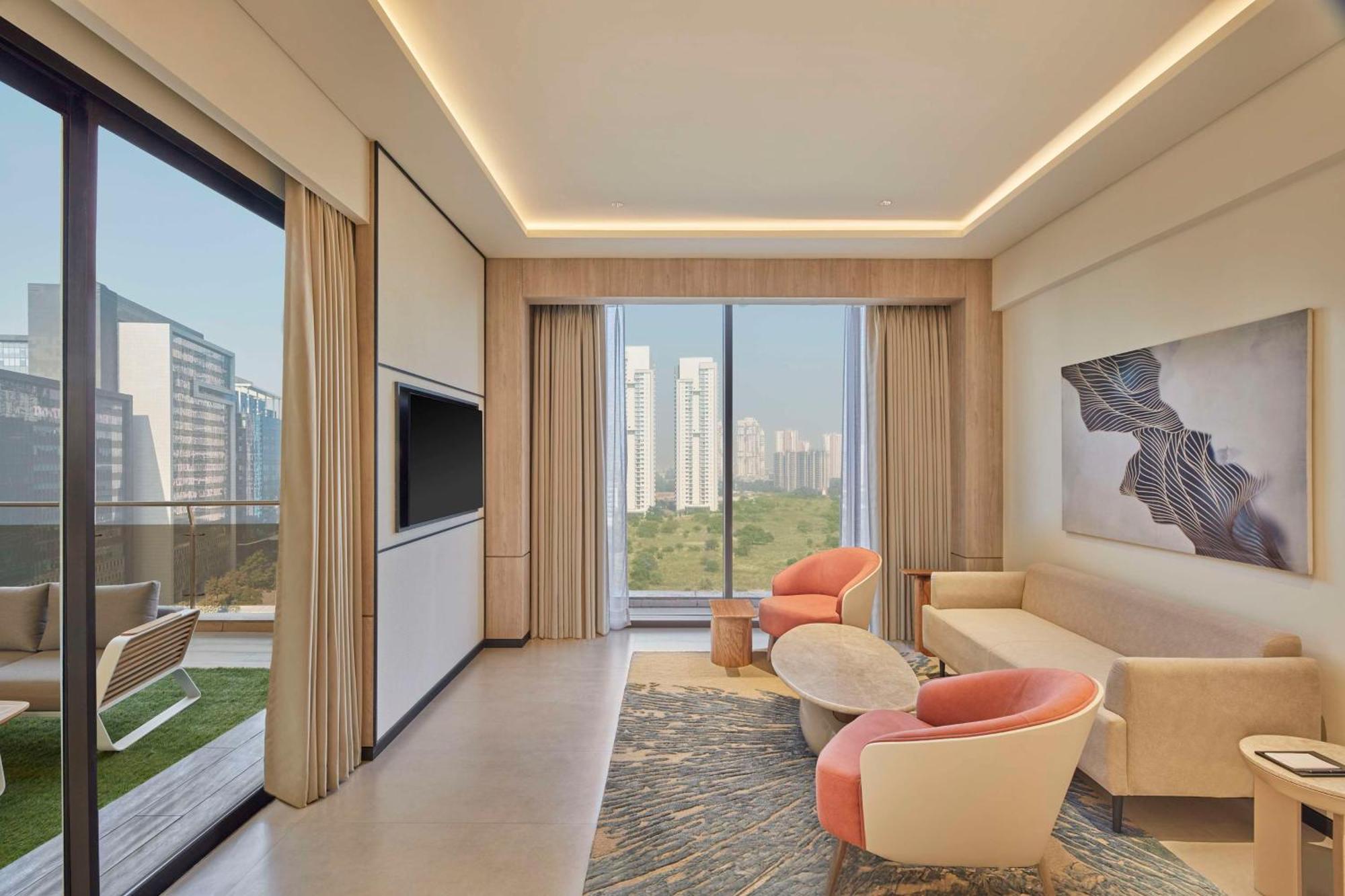 Hilton Gurugram Baani City Centre グルガウン エクステリア 写真