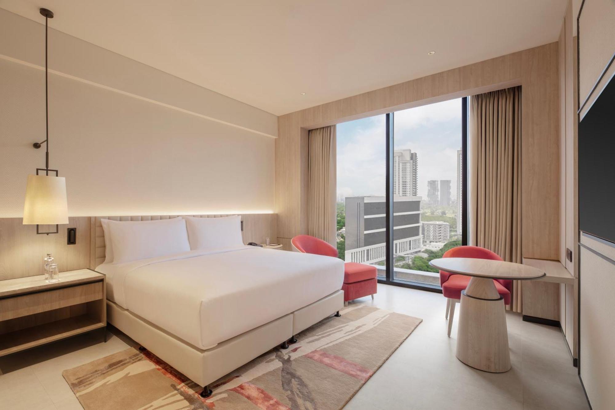 Hilton Gurugram Baani City Centre グルガウン エクステリア 写真